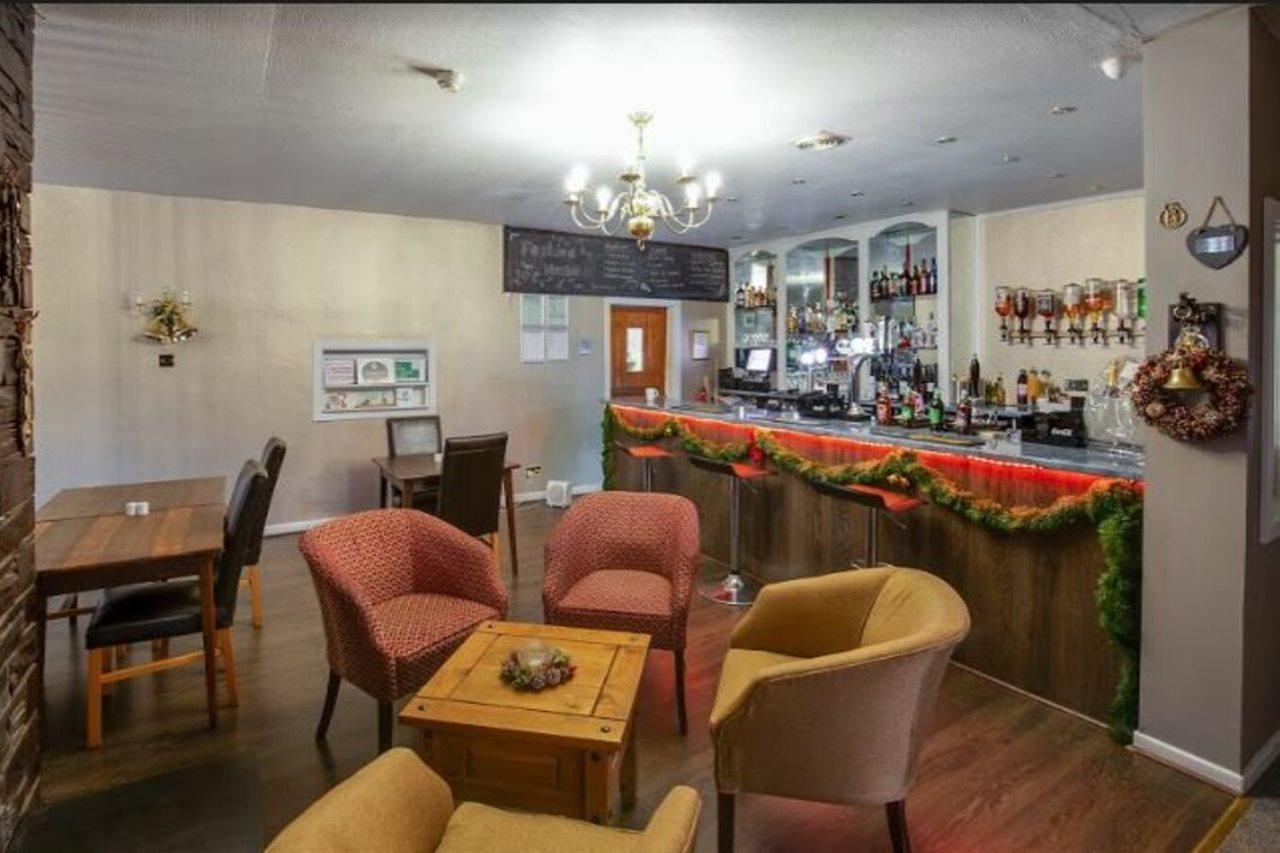 Conwy Valley Hotel エクステリア 写真